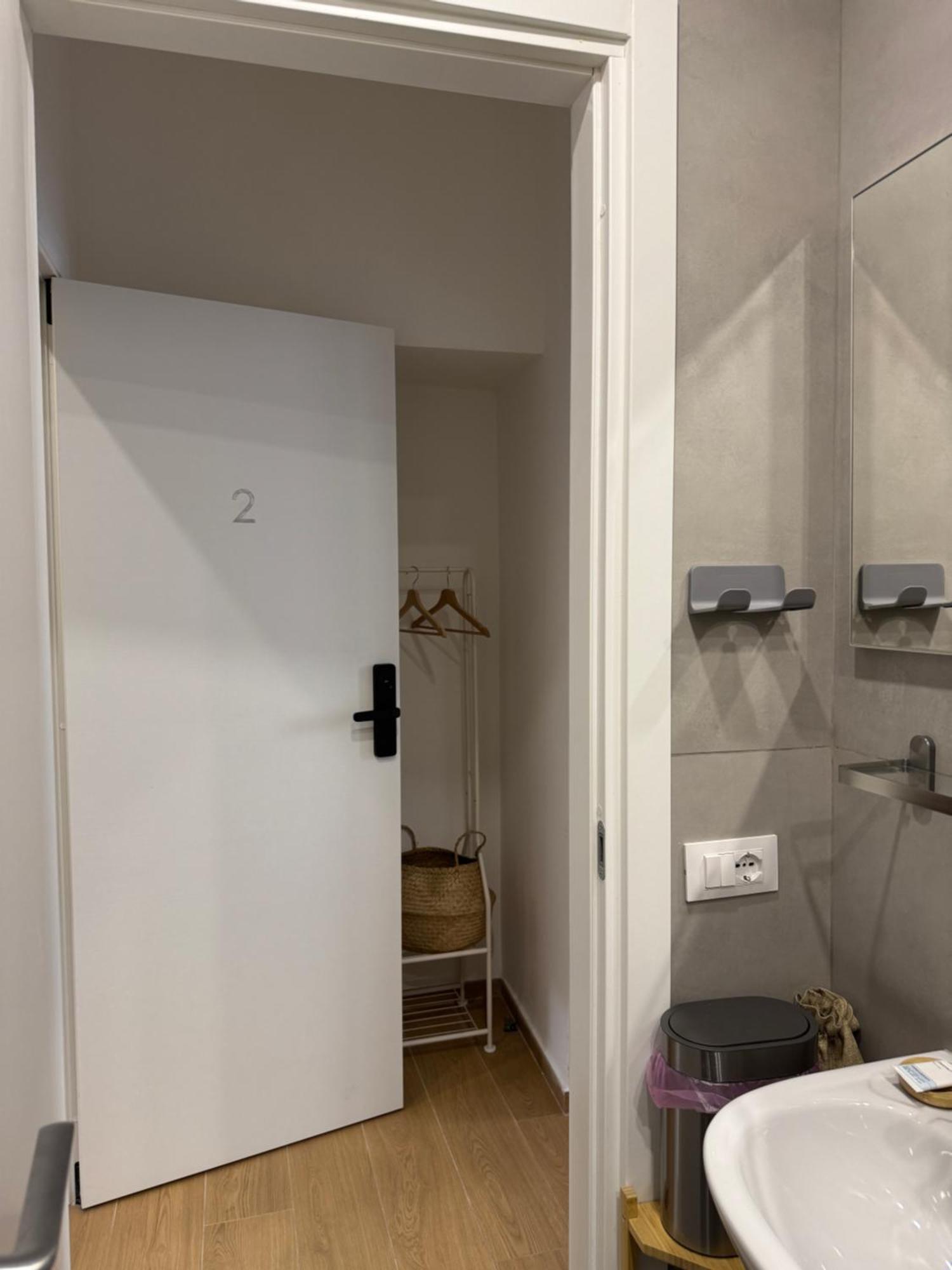 Flat 7 Rome Guesthouse المظهر الخارجي الصورة