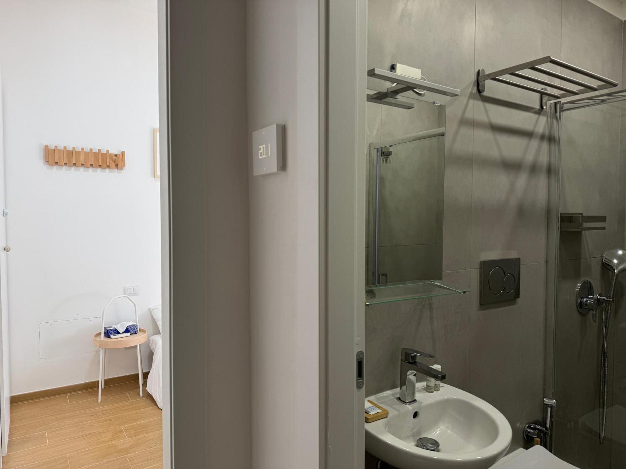 Flat 7 Rome Guesthouse المظهر الخارجي الصورة